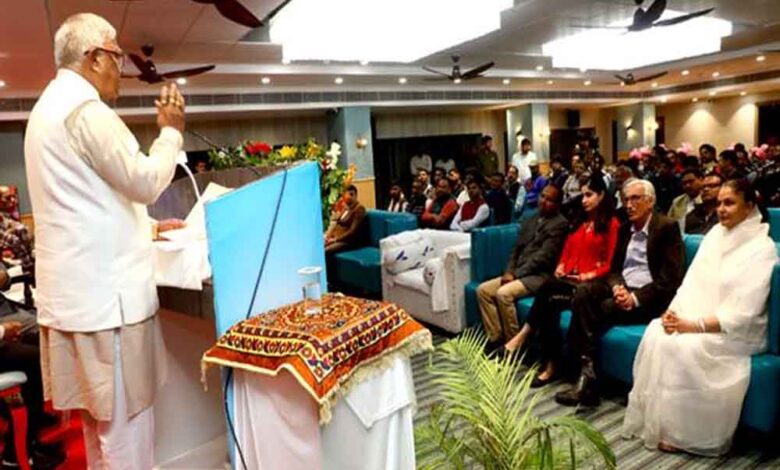 वंदे मातरम् गीत और बिरसा मुण्डा के संघर्ष ने स्वतंत्रता आंदोलन को दिया जनाधार : राज्यपाल पटेल
