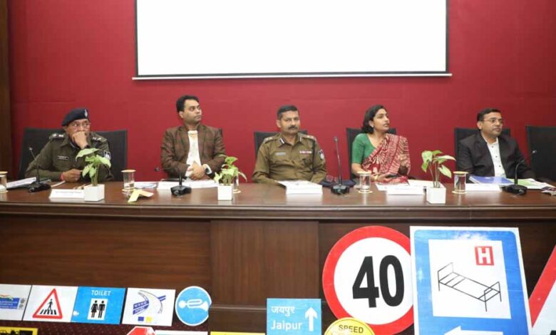 सड़क सुरक्षा केवल कानून नहीं, जन-जीवन से जुड़ा महत्वपूर्ण विषय : आयुक्त  भोंडवे