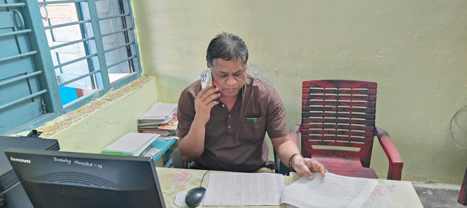 विधायक चौहान ने संभाली कमान: बूथ अध्यक्षों और BLA-2 से फोन पर की सीधी चर्चा, टटोली क्षेत्र की नब्ज