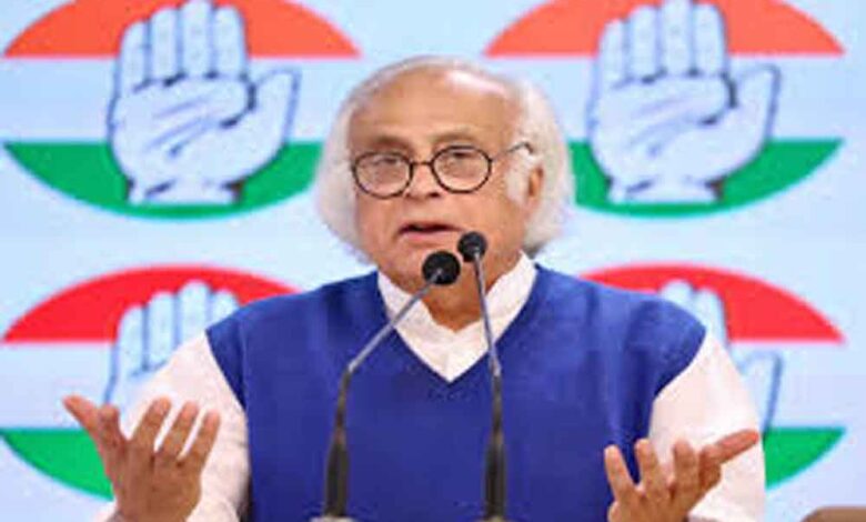 जयराम-रमेश-की-मांग:-घरेलू-धन-प्रेषण-सस्ता-और-तेज़-बनाने-पर-जोर