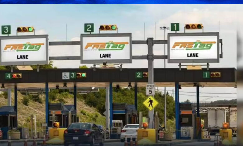 एक-अप्रैल-2026-से-हाईवे-पर-नया-नियम-लागू,-टोल-प्लाजा-पर-कैश-पेमेंट-होगा-बंद