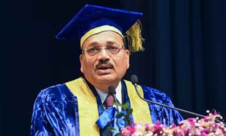 अडानी-अंबानी-की-‘बेंच’-वाली-टिप्पणी-पर-भड़के-cji-सूर्यकांत,-वकील-को-लगाई-कड़ी-फटकार