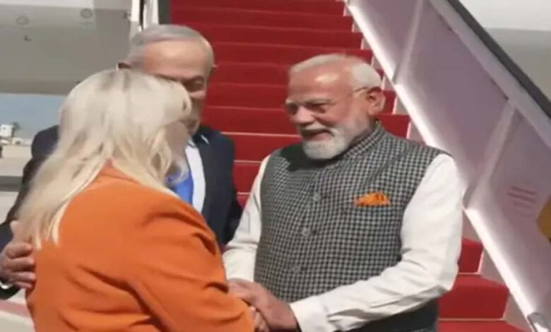पीएम-मोदी-के-इजरायल-पहुंचते-ही-गूंजा-राष्ट्रगान,-नेतन्याहू-ने-किया-भव्य-स्वागत