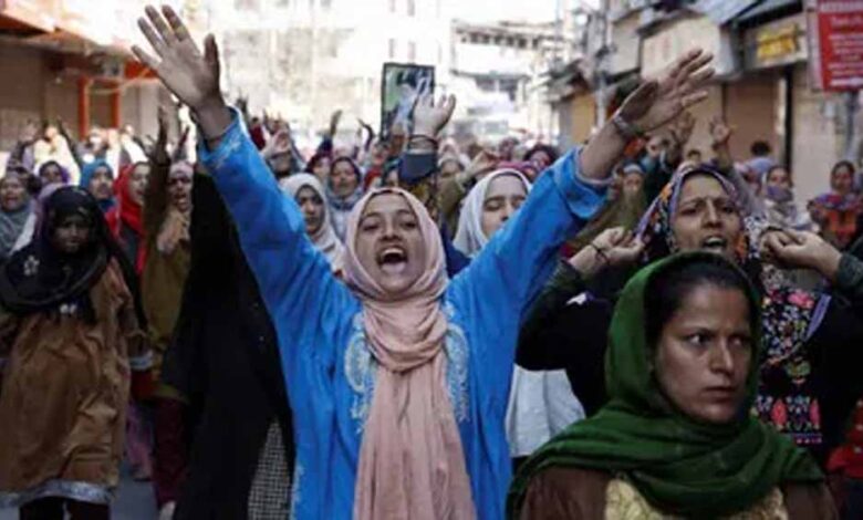 ईरान-के-खामेनेई-के-मारे-जाने-पर-भारत-में-प्रदर्शन,-रमजान-पर-मातम-में-शिया-मुसलमान