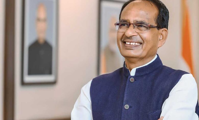 जन्मदिन-पर-विदिशा-में-केंद्रीय-मंत्री-शिवराज-सिंह-चौहान,-मामा-कोचिंग-सेंटर-का-उद्घाटन-और-छात्रों-को-नकद-इनाम