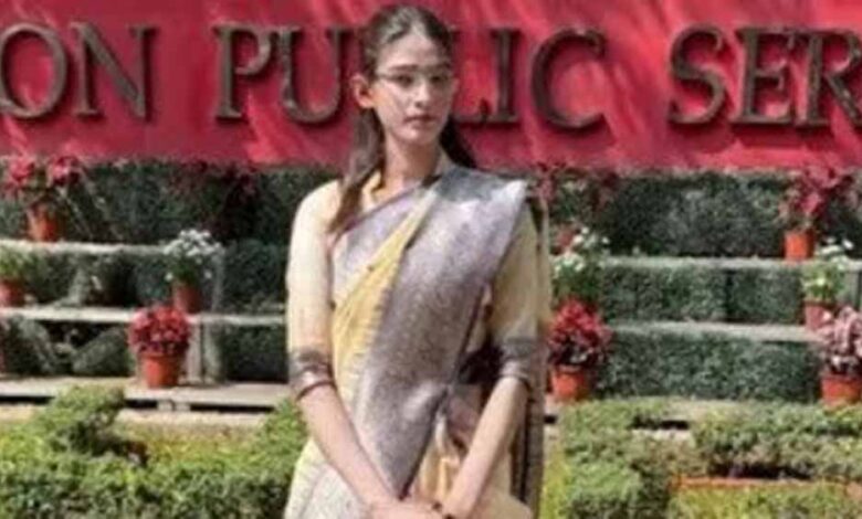 पिता चलाते हैं ट्रक, इकलौती बेटी ने UPSC में लहराया परचम; हासिल की शानदार रैंक