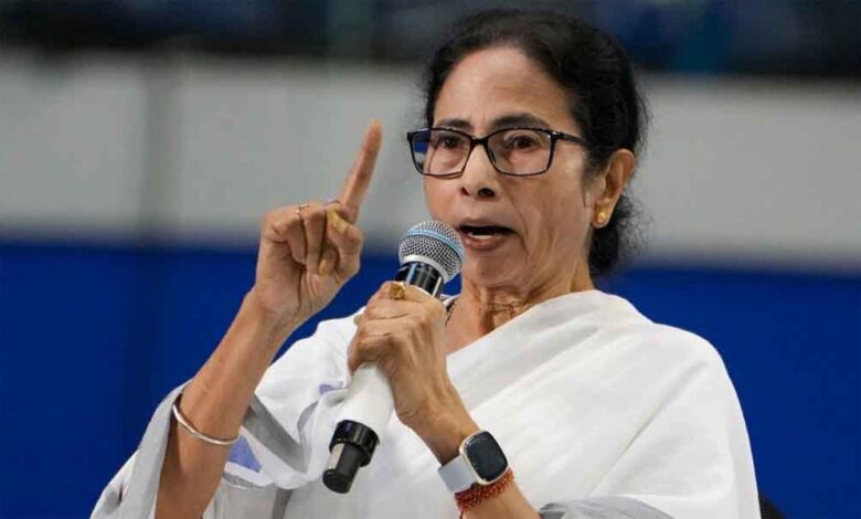 एलपीजी कीमतों में बढ़ोतरी के खिलाफ ममता का बड़ा ऐलान, कोलकाता में निकलेगा विरोध मार्च
