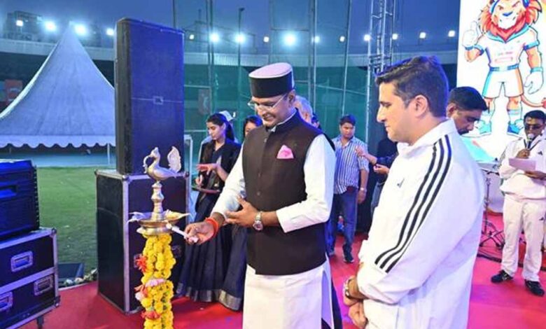खुद फिट रहें और परिवार को भी करें प्रेरित- मंत्री  विश्वास सारंग