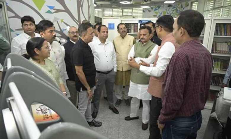 उप मुख्यमंत्री  शुक्ल ने रायपुर की नालंदा लाइब्रेरी के मॉडल को सराहा