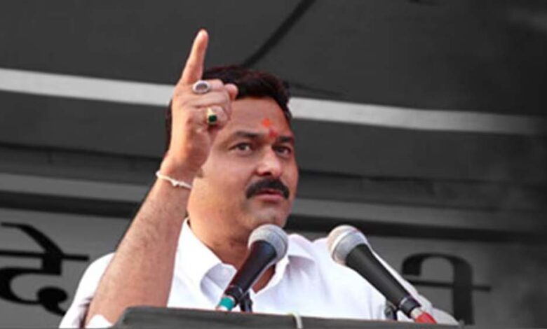 बीजेपी विधायक संजय पाठक पर नया संकट, जज को फोन लगाने के मामले में कार्रवाई की मांग