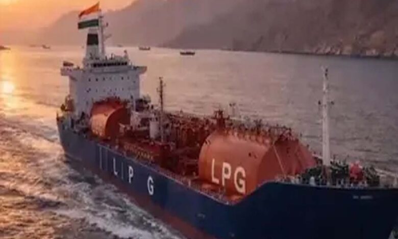 3 से 4 दिन में बंदरगाहों तक पहुंचेगा तेल-गैस’, होर्मुज पर अमेरिकी अधिकारी का अहम बयान