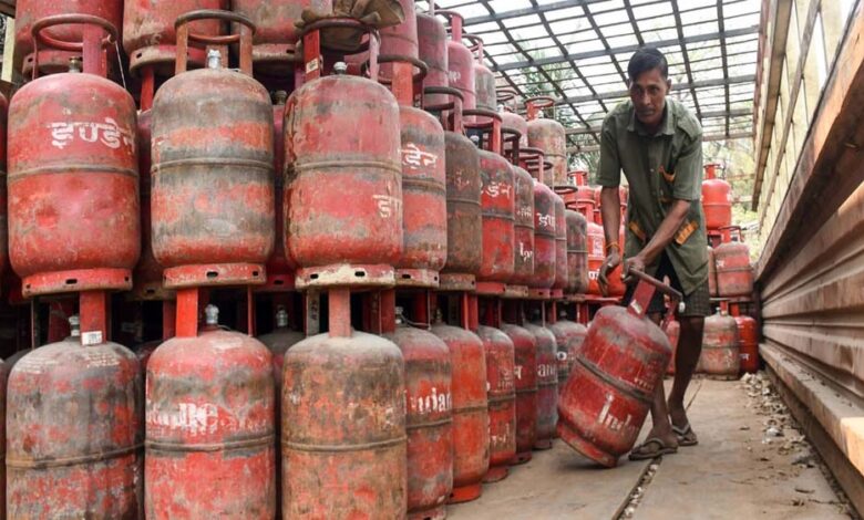 साउथ अमेरिका से भारत को बड़ी राहत: LPG आयात दोगुना, कीमतों पर असर संभव