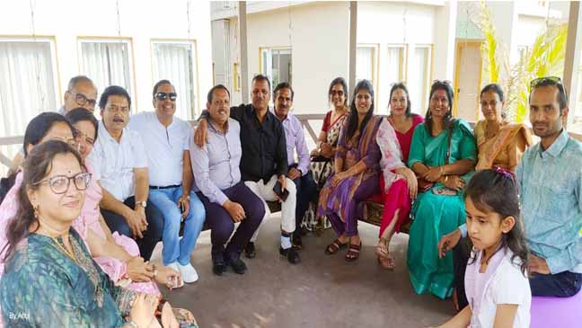 रंग, उमंग और भाईचारे के साथ मनी होली: जैन श्वेताम्बर सोशल ग्रुप का भव्य आयोजन