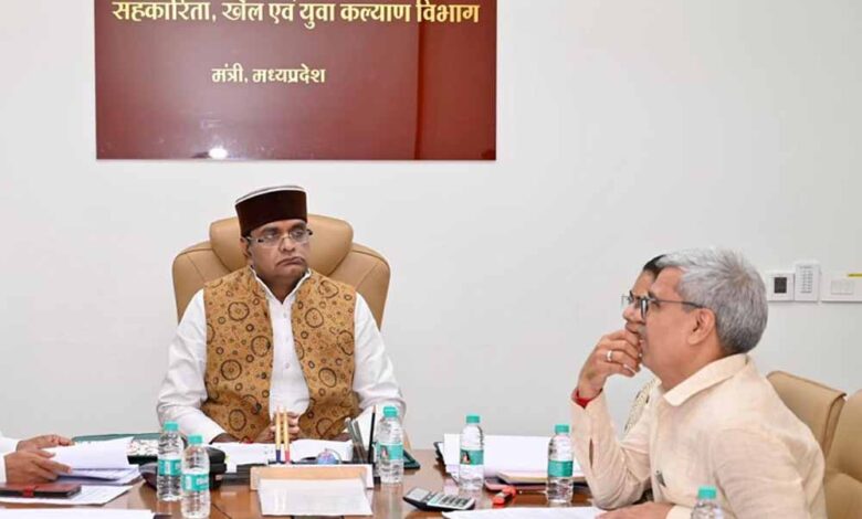 बीज संघ हाइब्रिड बीजों का उत्पादन कर किसानों को बाजार से आधी कीमत पर उपलब्ध कराएगा : मंत्री  सारंग