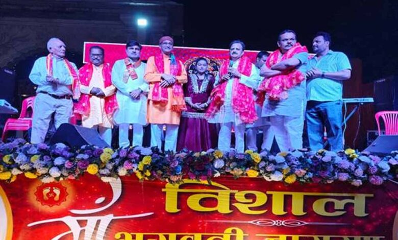 माँ के आशीर्वाद से ही सभी कार्य सफल होते हैं : उप मुख्यमंत्री  शुक्ल