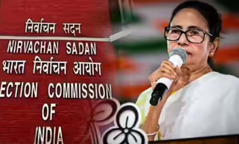 चुनाव आयोग के रडार पर ममता: CRPF जवानों को धमकाने का आरोप, भाषण पर मांगी रिपोर्ट
