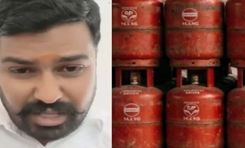 पीएम की मिमिक्री करने वाले शिक्षक के सस्पेंशन पर कोर्ट की रोक, अधिकारियों को कहा- दबाव में कार्रवाई न करें