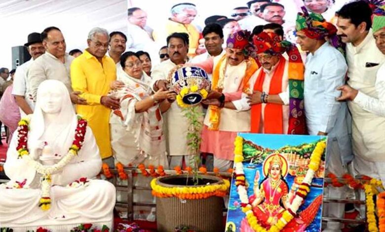 माँ नर्मदा के आशीर्वाद से प्रदेश में बह रही है विकास की नई धारा : मुख्यमंत्री डॉ. यादव