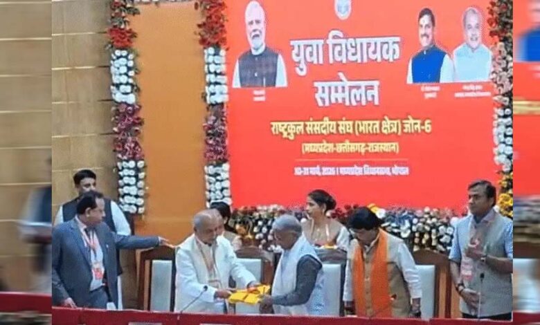 राज्यसभा उपसभापति बोले: ‘विकसित भारत का सपना देखने में 66 साल लगे, कई देशों में लॉकडाउन जैसे हालात, भारत आराम से चल रहा’