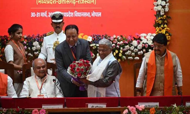 2047 के विकसित भारत के लिए विधानसभा अध्यक्ष  नरेंद्र सिंह तोमर ने युवा विधायकों के दिलवाए 5 संकल्प