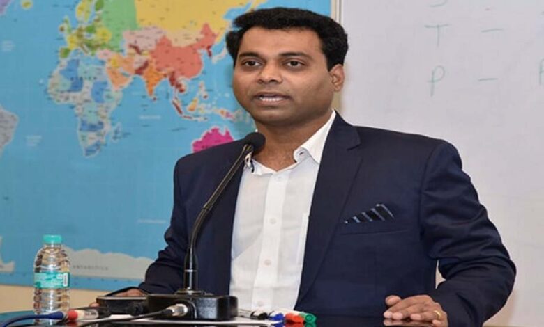 विभागीय समन्वय और समयबद्ध कार्ययोजना के साथ कार्य करें : आयुक्त भोंडवे