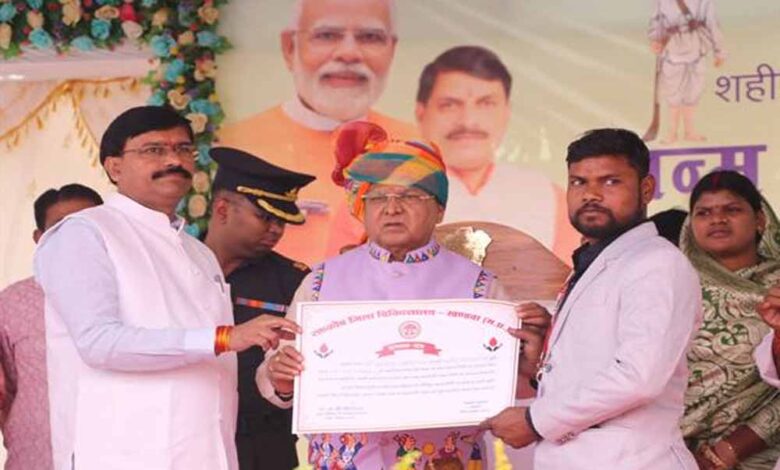 नजातीय जननायकों का स्वतंत्रता संग्राम में योगदान अभिनंदनीय : राज्यपाल  पटेल