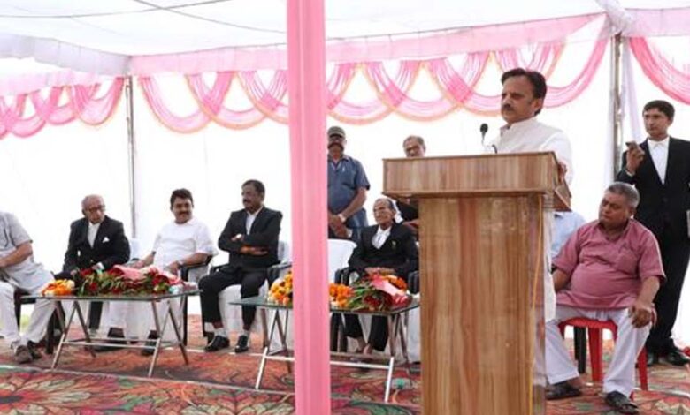 जिला न्यायालय परिसर में स्वच्छ पेयजल आपूर्ति कार्य का उप मुख्यमंत्री ने किया भूमि पूजन