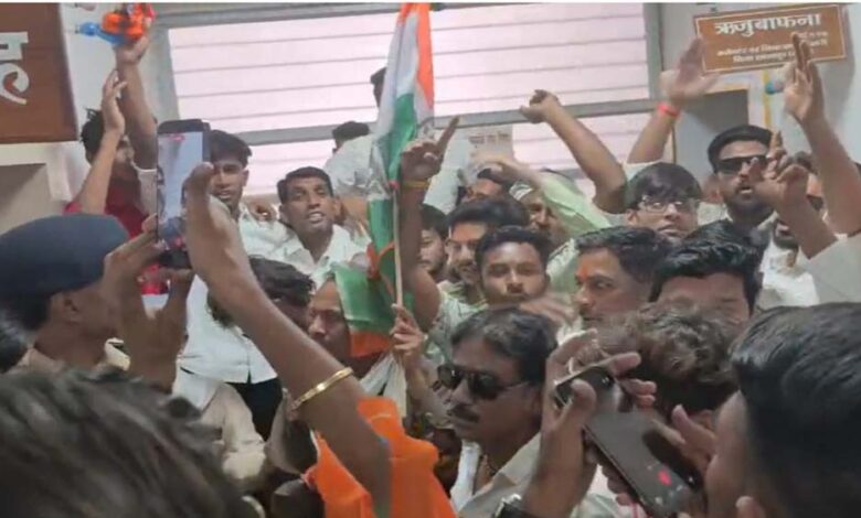 शाजापुर में 12 नामजद और 150 कांग्रेसियों पर केस दर्ज, SP बोले- सुरक्षा चूक पर TI देंगे जवाब