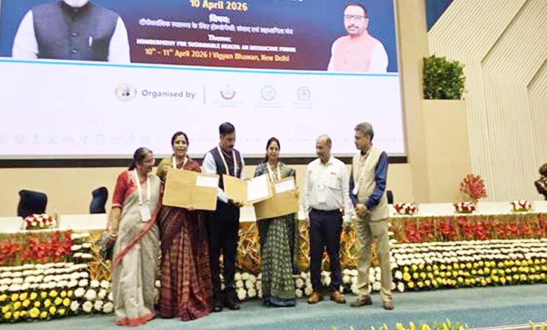 एम्स भोपाल, शासकीय होम्योपैथी कॉलेज भोपाल और केंद्रीय होम्योपैथी अनुसंधान परिषद के बीच हुआ त्रिपक्षीय एमओयू