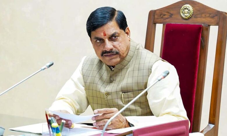 इस्तीफा दे पूरी प्रदेश कांग्रेस… वंदे मातरम के अपमान पर भड़के CM यादव