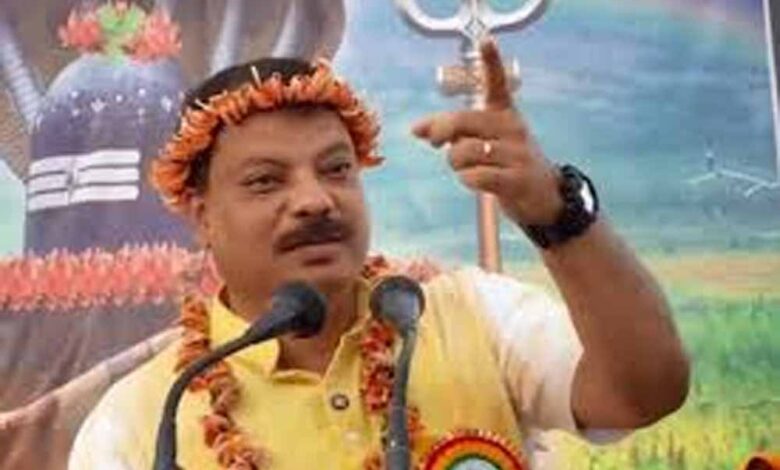 UCC पर उमंग सिंघार का बयान: आदिवासी अस्मिता से समझौता स्वीकार नहीं