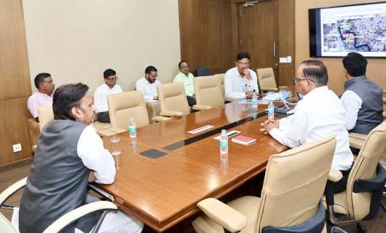 उप मुख्यमंत्री शुक्ल ने रीवा जिले में लोक निर्माण विभाग के आधारभूत संरचना विकास कार्यों की विस्तृत समीक्षा की