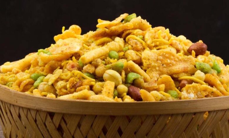 MP का नमकीन 20 से 40 रुपए किलो तक महंगा, युद्ध के कारण गल्फ देशों में सप्लाई ठप, 80 देशों का एक्सपोर्ट प्रभावित