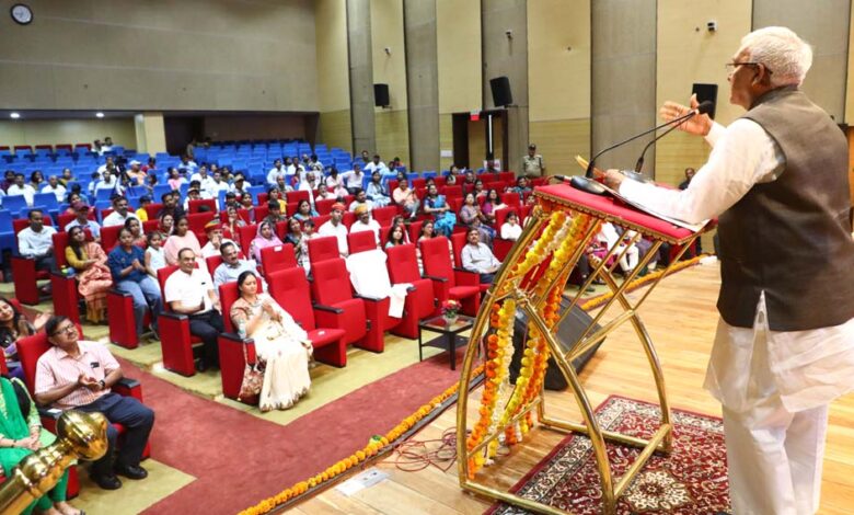 राज्य स्थापना दिवस समारोह, विविधता में एकता की शक्ति का उत्सव : राज्यपाल पटेल