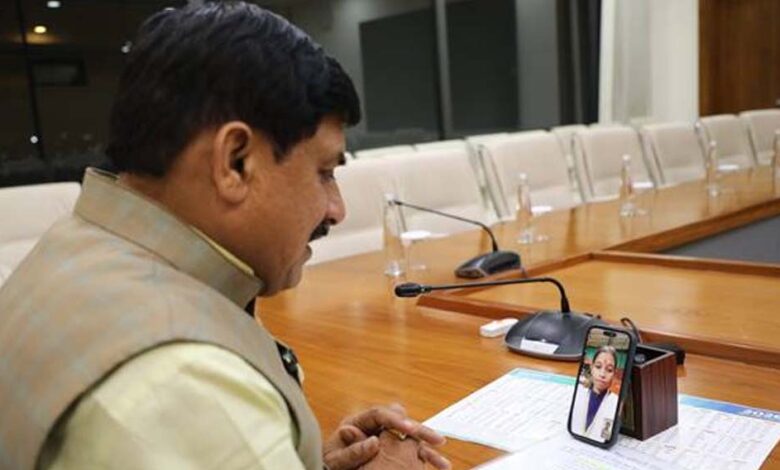 मुख्यमंत्री डॉ. यादव ने कु. प्रतिभा सिहं को वीडियो कॉल पर दी बधाई