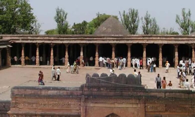 भोजशाला विवाद: मंदिर पक्ष ने इस्लामी सिद्धांत का हवाला देते हुए कहा- जबरन जमीन पर मस्जिद मान्य नहीं