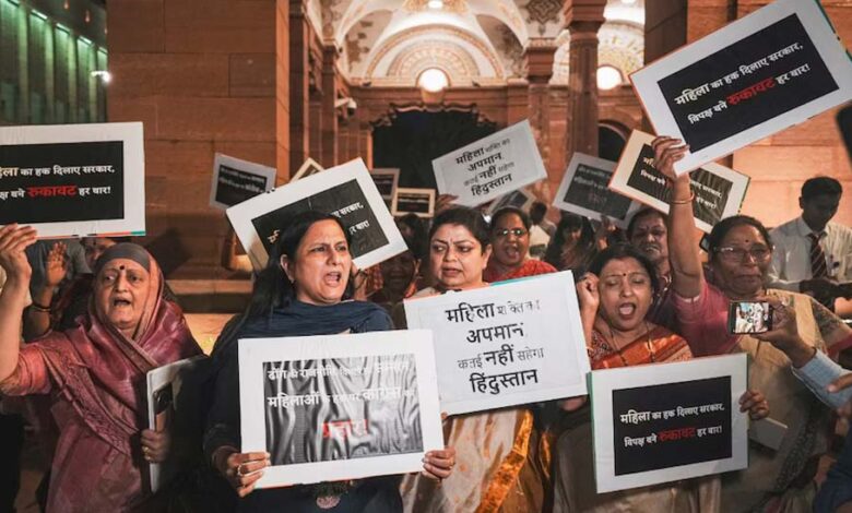 महिला आरक्षण बिल गिरने पर BJP का देशव्यापी विरोध प्रदर्शन, संसद के बाद अब सड़कों पर