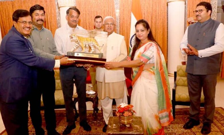 प्रकृति और स्थानीय जीवन के कल्याण प्रयासों में ही सेवा की सार्थकता : राज्यपाल पटेल