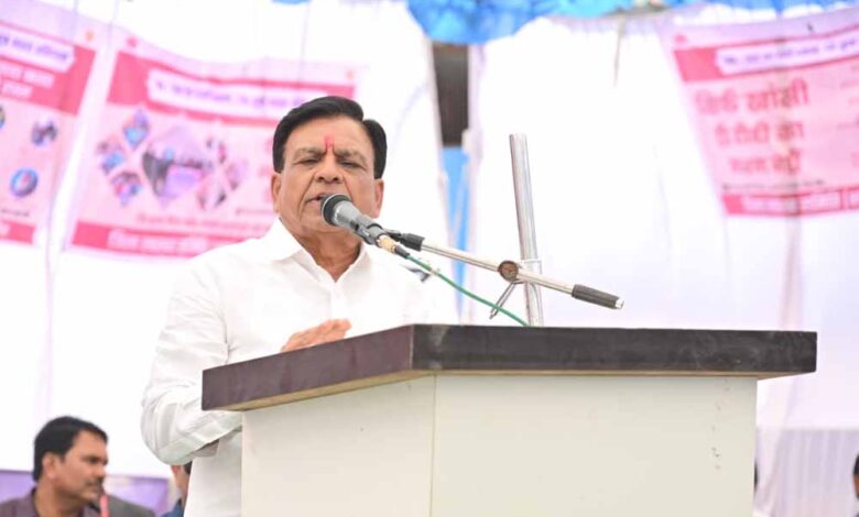 मेडिकल कॉलेजों में डॉक्टरों की कमी की शीघ्र होगी पूर्ति : उप मुख्यमंत्री देवड़ा