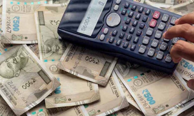 आठवें वेतन आयोग में कर्मचारियों की बड़ी मांग, न्यूनतम वेतन 50 हजार रुपये करने का प्रस्ताव