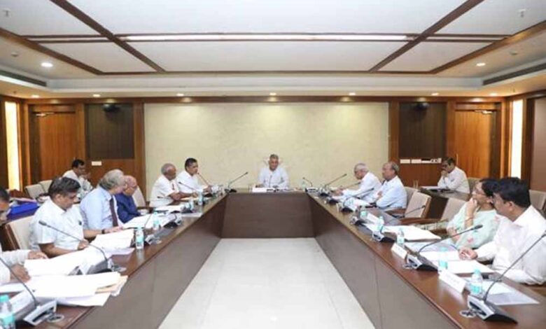 तकनीकी शिक्षा मंत्री  इन्दर सिंह परमार की अध्यक्षता में एसजीएसआईटीएस, इंदौर की “शासी निकाय की 129वीं” बैठक हुई