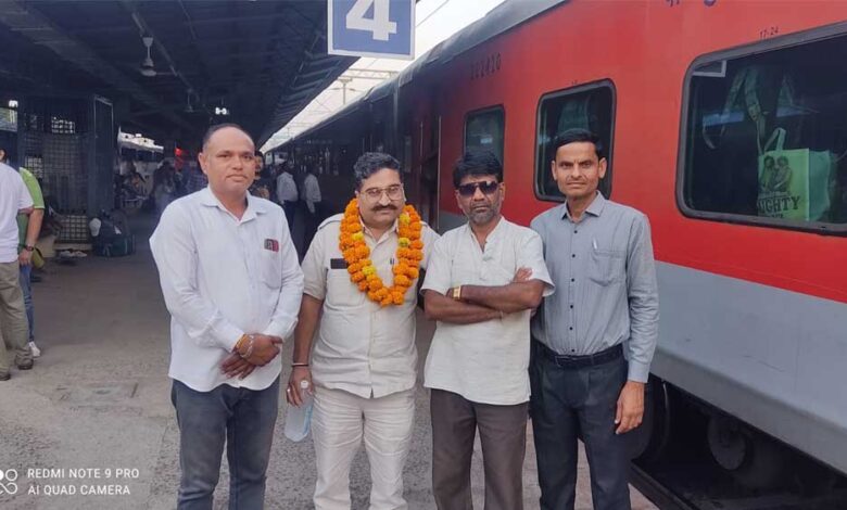 रायपुर कार्यक्रम के दौरान अनूपपुर में हुआ राष्ट्रीय अध्यक्ष का हुआ स्वागत