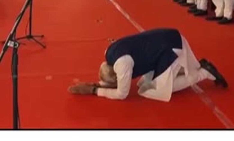 शुभेंदु की शपथ से पहले PM मोदी ने माखनलाल सरकार से लिया आशीर्वाद, बंगाल को अनोखा सलाम