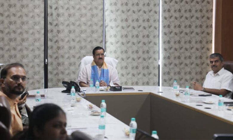 मंत्री-टेटवाल-ने-वर्ल्ड-स्किल्स-फाइनलिस्ट्-अजय-अहिरवार-से-किया-वर्चुअल-संवाद