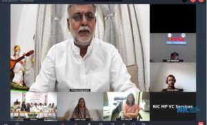 गोंड-चित्रकला-को-ई-कॉमर्स-प्लेटफॉर्म-से-मिलेगा-वैश्विक-मंच-:-मंत्री-पटेल
