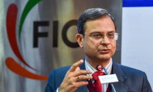 क्या-बंद-हो-जाएंगे-कागज-के-नोट?-rbi-गवर्नर-ने-प्लास्टिक-करेंसी-को-लेकर-दिया-बड़ा-अपडेट
